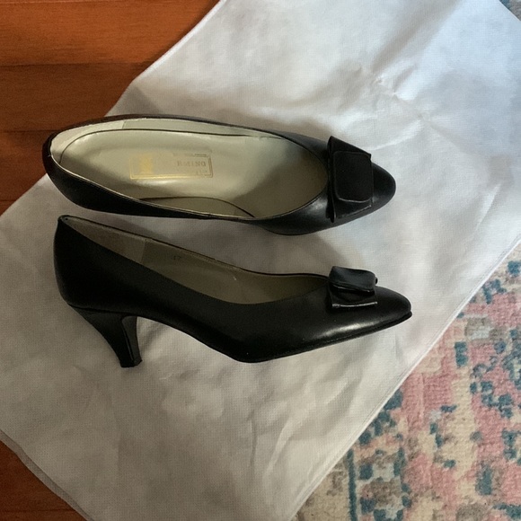 CHARMING 2.5” heels formal leather shoes. - Picture 4 of 10